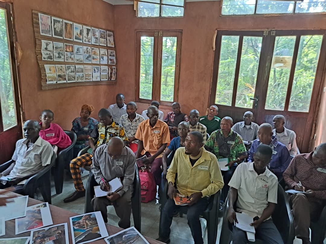 Éducation durable pour le développement : un projet conjoint entre VIVES et FAJALOBI